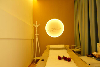 乌鲁木齐日式指压的寂静美学：在按压中听见雪落的声音